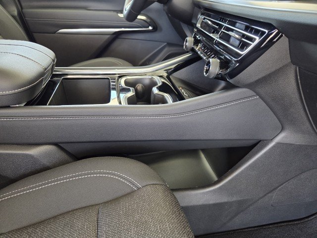 2026 Chevrolet Traverse LT - Photo 24