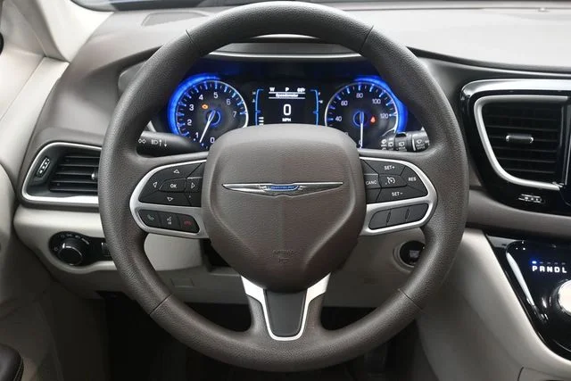 Used 2017 Blue Chrysler Touring image 23