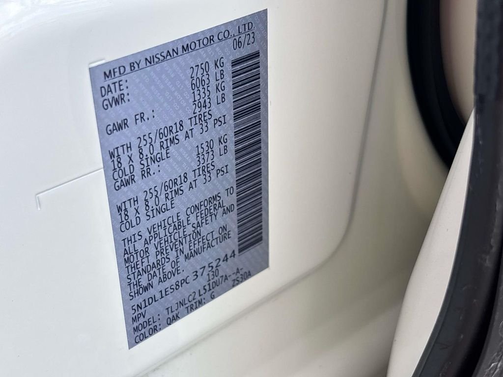 Used 2023 White INFINITI PURE image 34