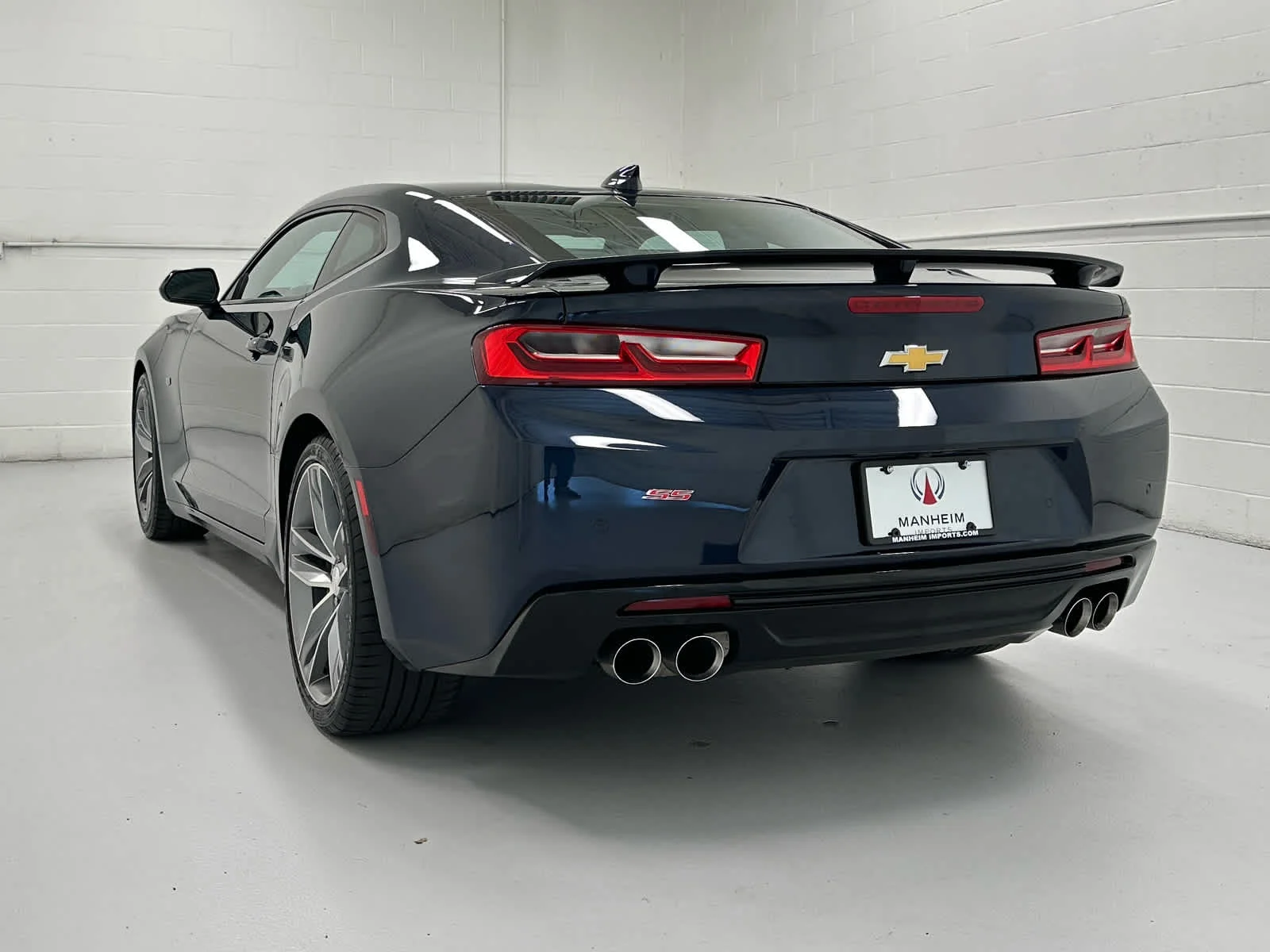 Used 2016 Blue Velvet Metallic Chevrolet 2SS image 8