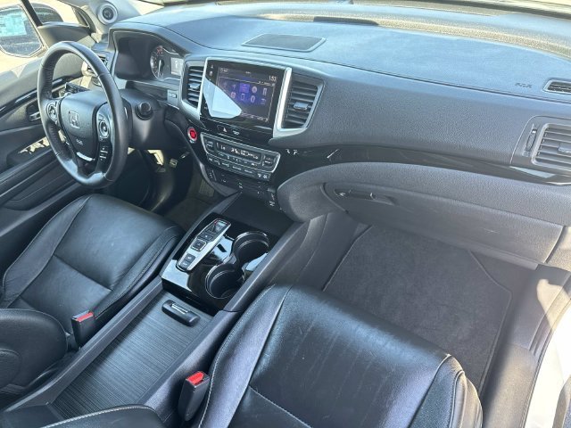Certified Used 2018 White Honda Touring image 36