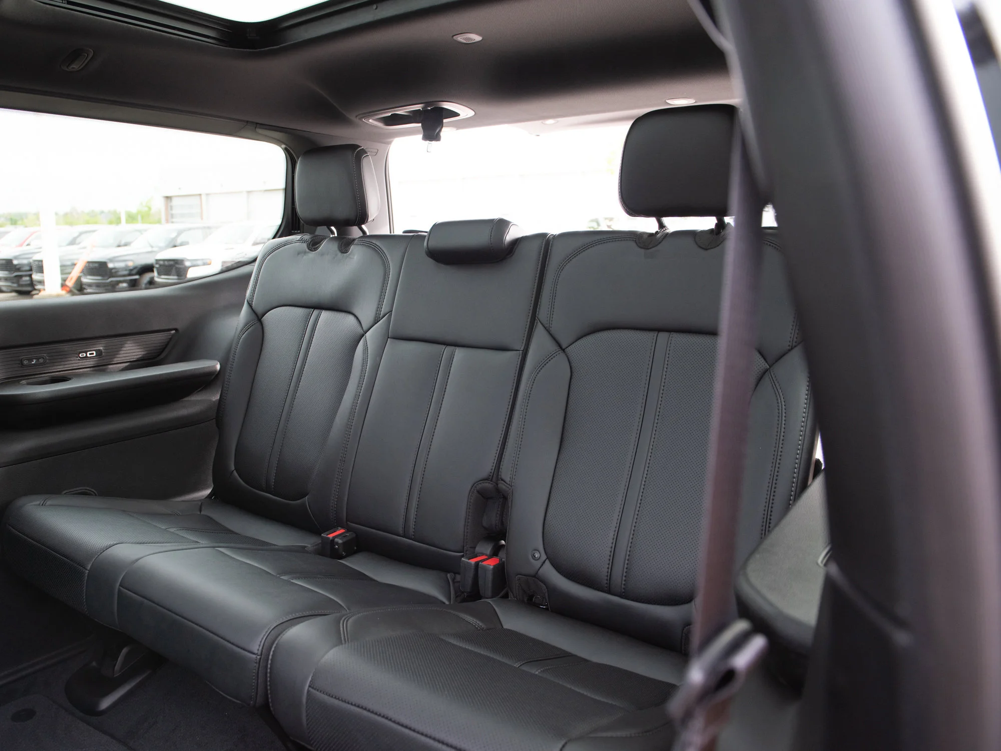 New 2026 Black Jeep Limited Reserve* image 26