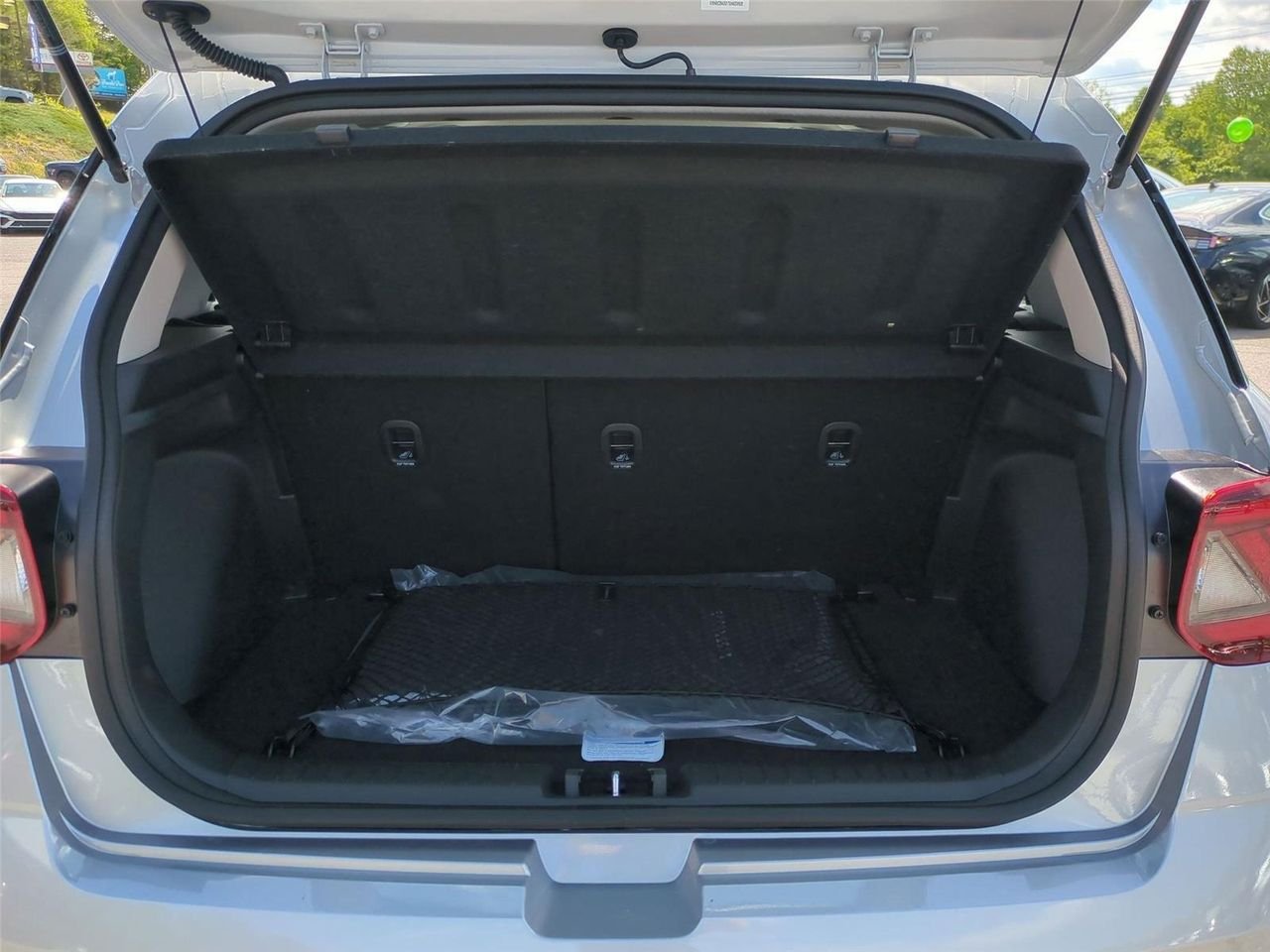 New 2026 Shimmering Silver Hyundai SEL image 31