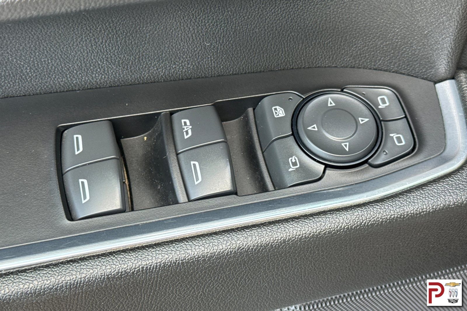 Used 2024 Gray GMC SLE image 12