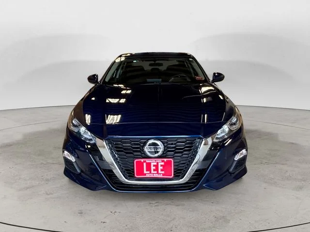Used 2019 Deep Blue Pearl Nissan 2.5 S image 9