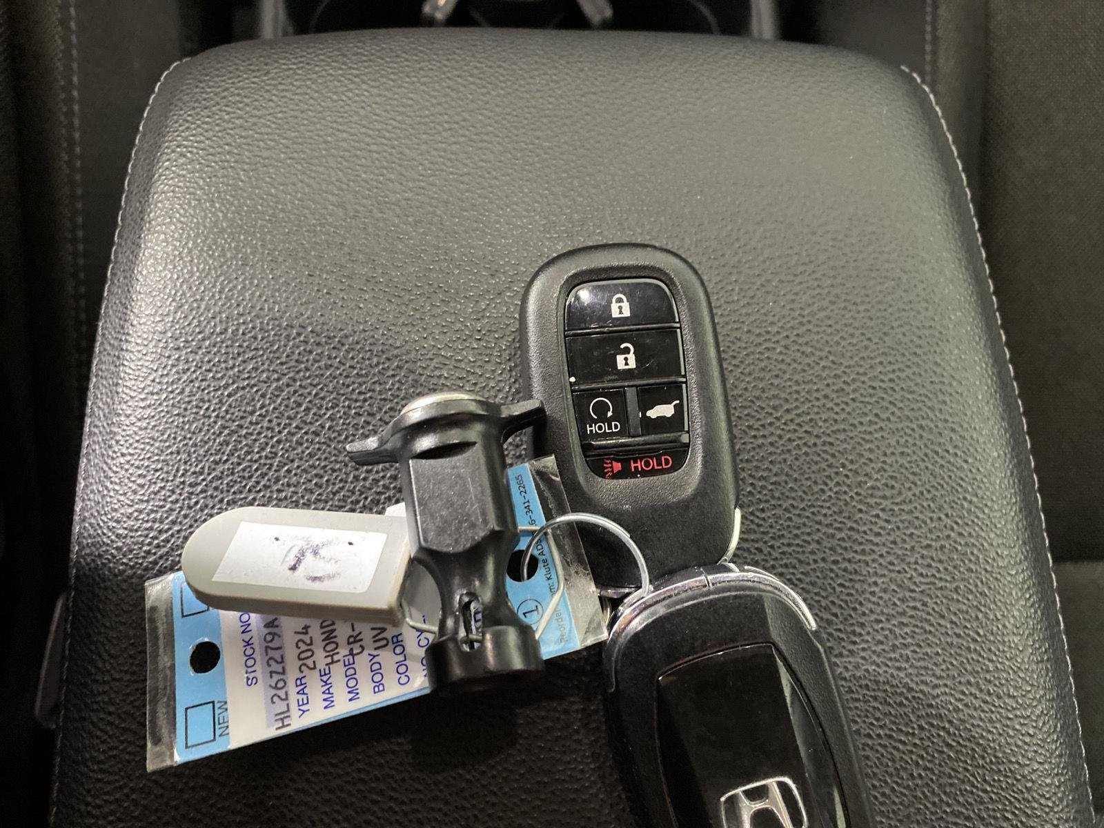 Used 2024 Canyon River Blue Metallic Honda EX image 24