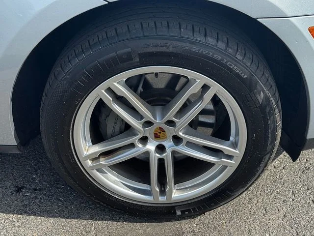 2021 Porsche Macan S - Photo 9