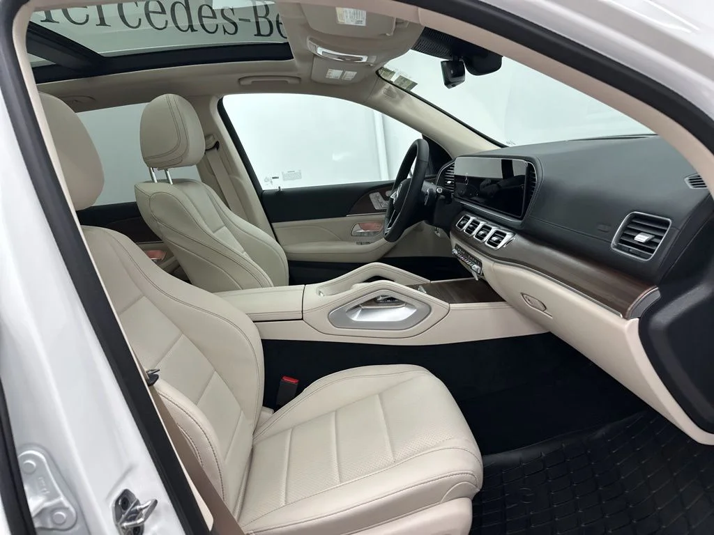 Used 2026 White Mercedes-Benz GLE 350 image 29