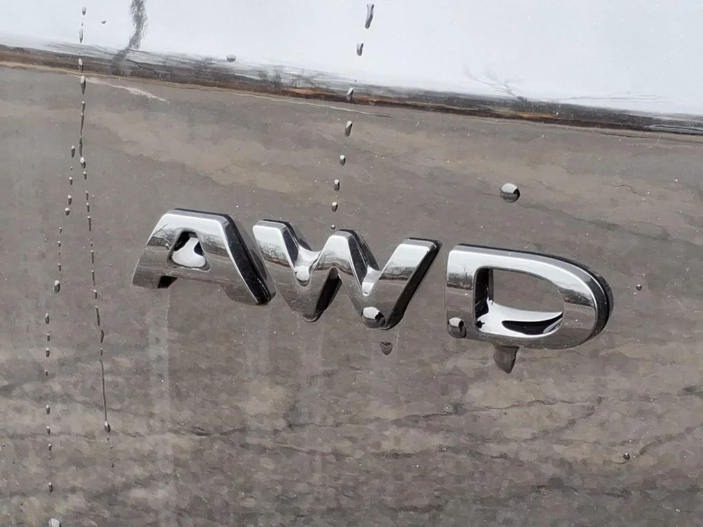 New 2026 Agate Black Metallic Ford Base image 7