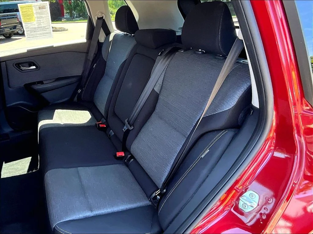 Used 2023 Red Nissan SV image 15