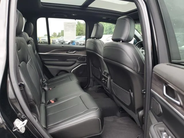 Used 2025 Black Jeep Limited image 23