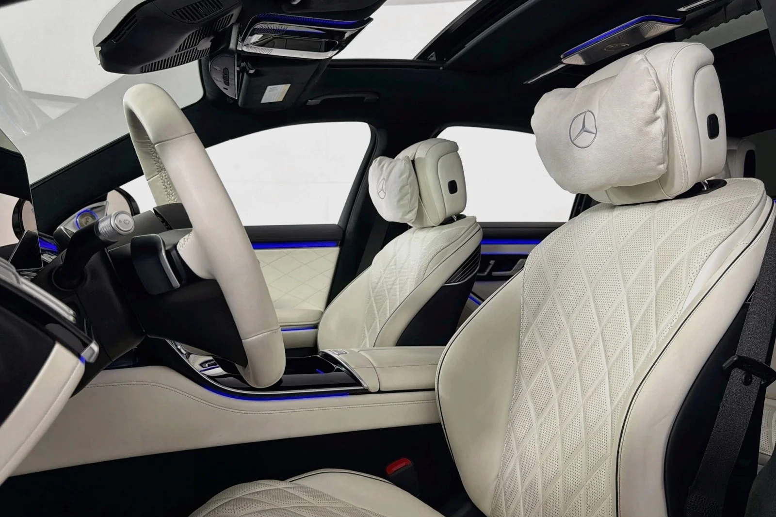 Certified Used 2023 MANUFAKTUR Diamond White Mercedes-Benz S 580 image 18
