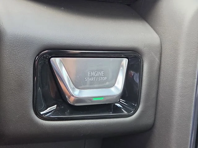 2026 GMC Yukon AT4 Ultimate - Photo 30