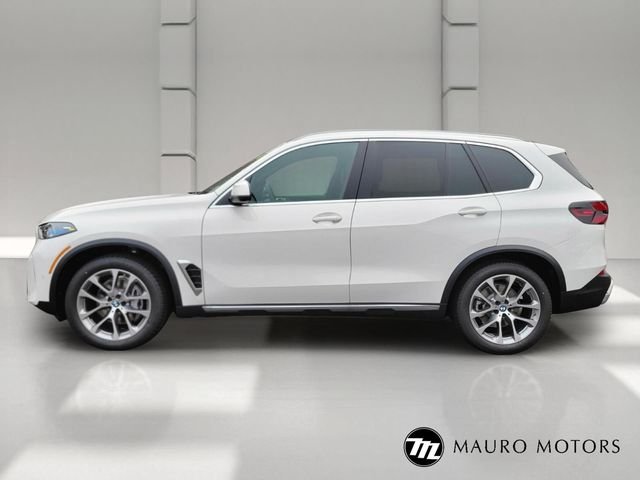 New 2026 White BMW xDrive40i image 6