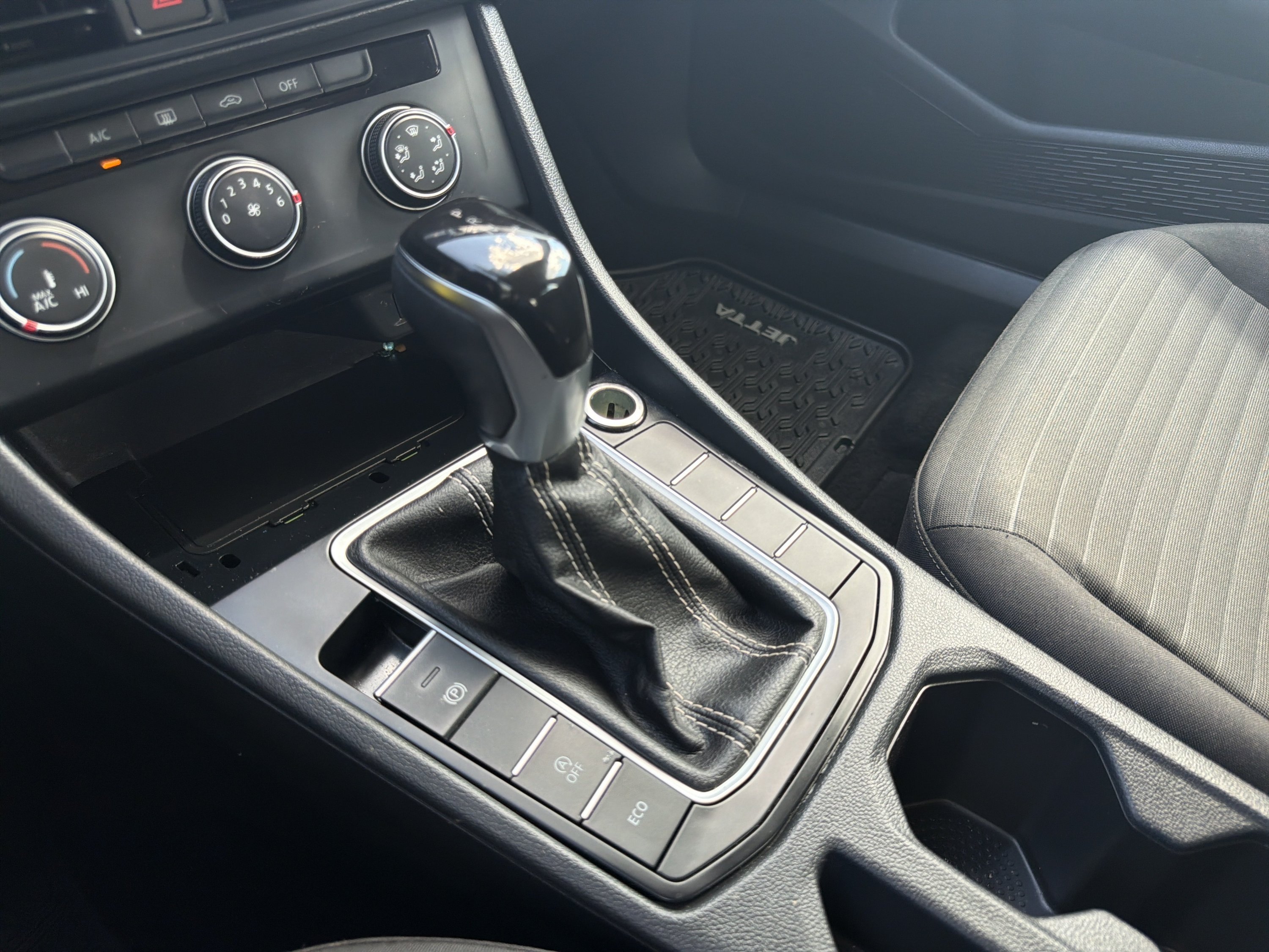 Used 2024 Gray Volkswagen S image 26