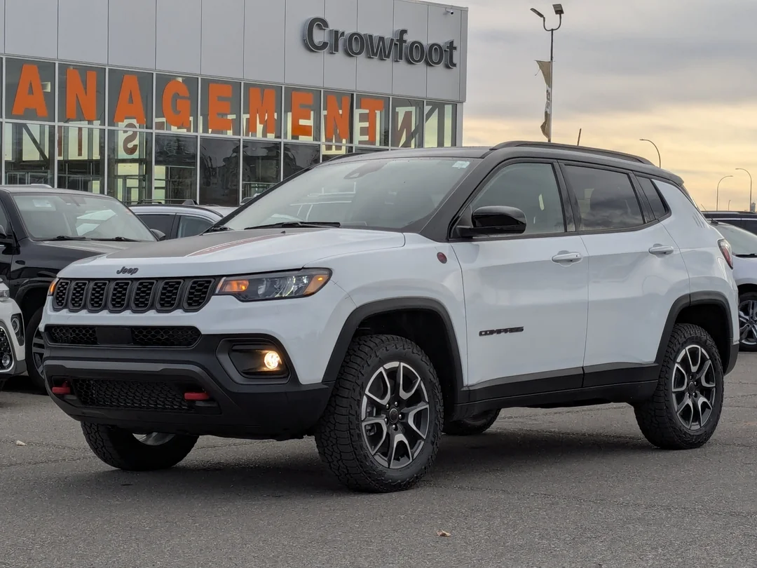 New 2026 White Jeep Trailhawk - - 4x4 - Sun Sound & Nav Group - Pano Roof - Alpine Speakers & More! image 4