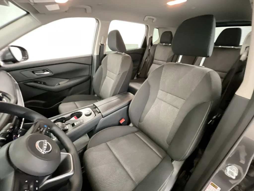 Used 2024 Gun Metallic Nissan SV image 18