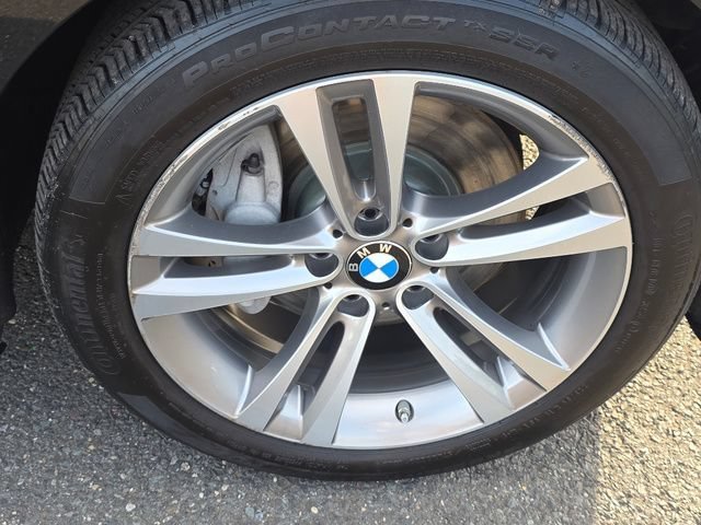Used 2017 Black BMW xDrive image 19