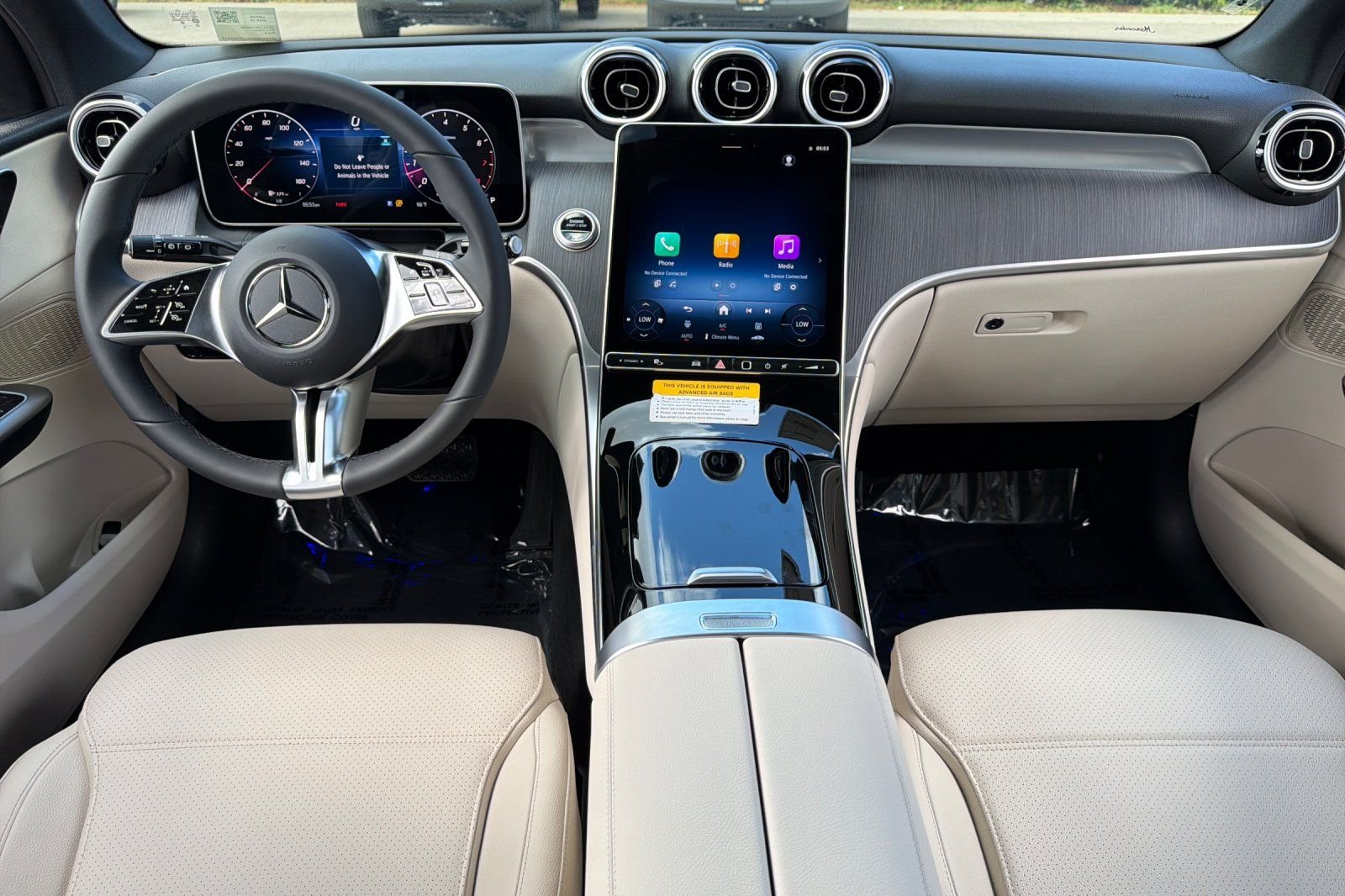 New 2026 Black Mercedes-Benz GLC 300 image 2