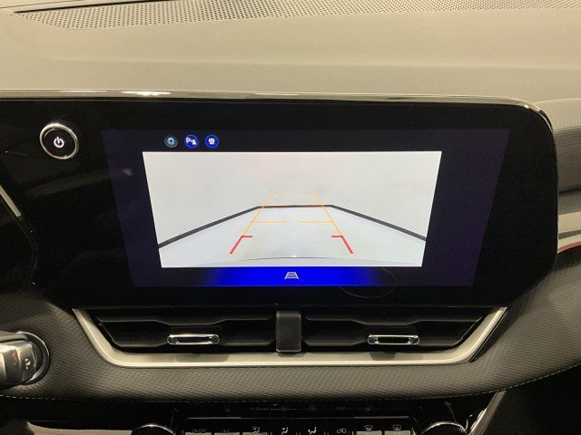 New 2027 Summit White Chevrolet LT image 35
