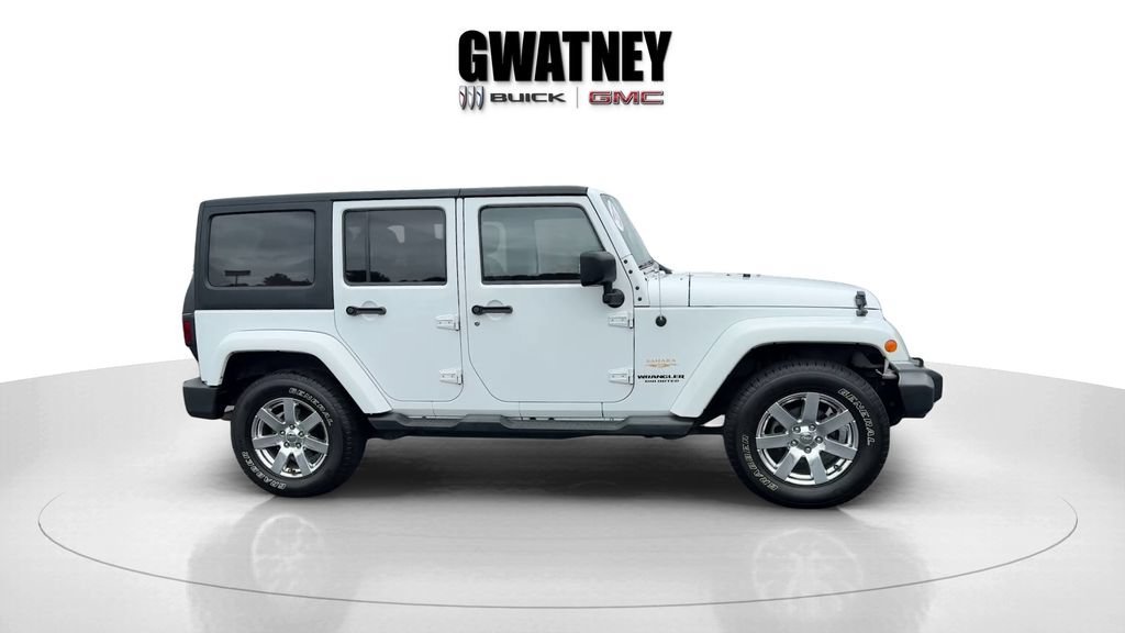 Used 2014 White Jeep Sahara image 2