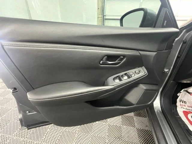 Used 2025 Gray Nissan S image 13