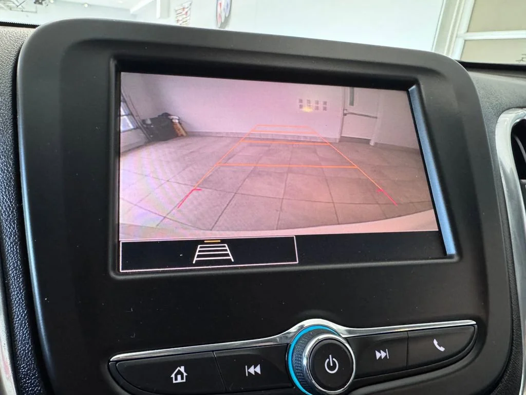 2022 Chevrolet Equinox LS - Photo 19