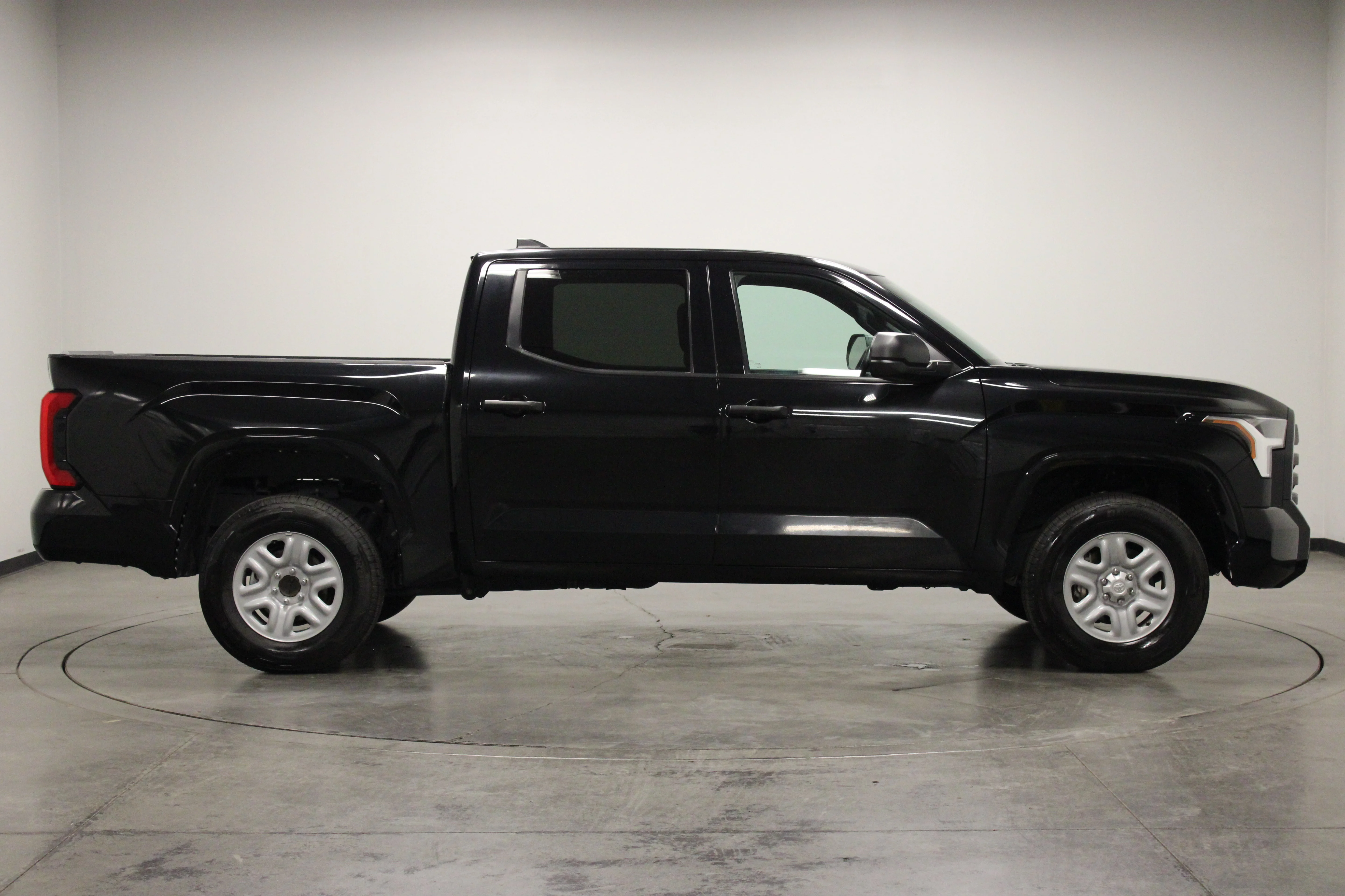 Used 2025 Midnight Black Metallic Toyota SR image 9
