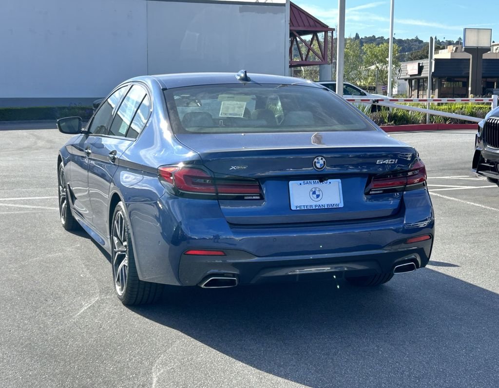 2023 BMW 5 Series 540i xDrive photo 2