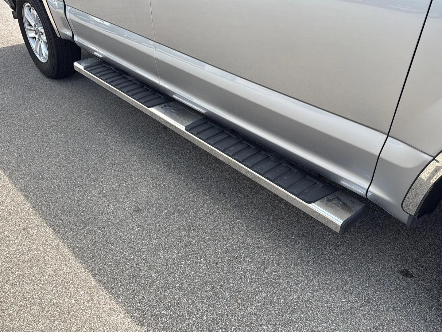 Used 2020 Iconic Silver Ford XLT image 18