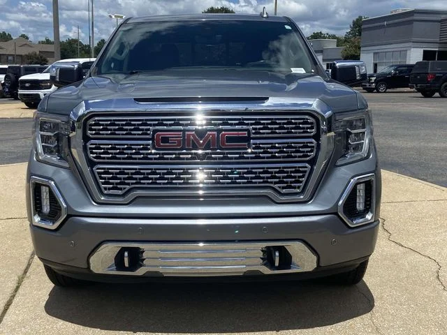 Used 2019 Gray GMC Denali image 6