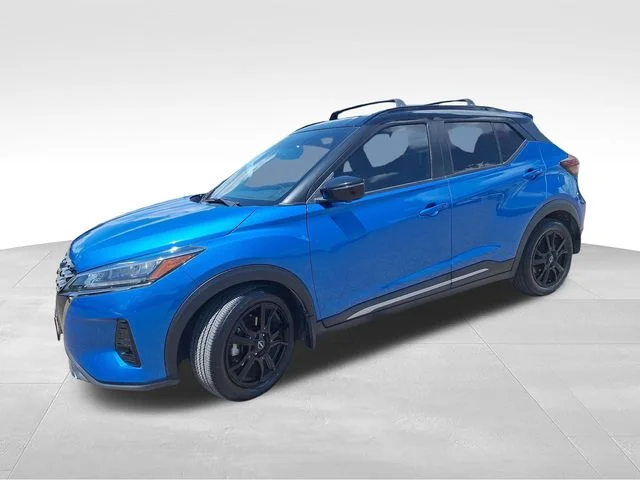 Used 2023 Blue Nissan SR image 4