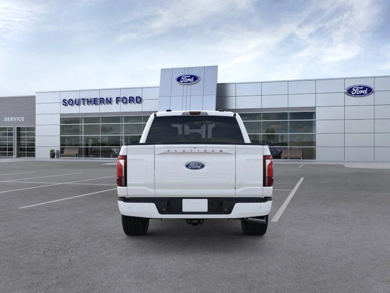 New 2026 Star White Metallic Tri-Coat Ford Platinum image 5