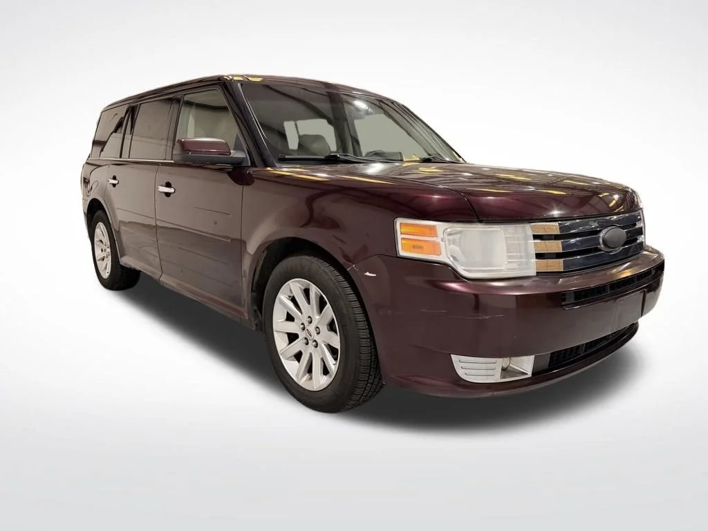 Used 2011 Red Ford SEL image 3