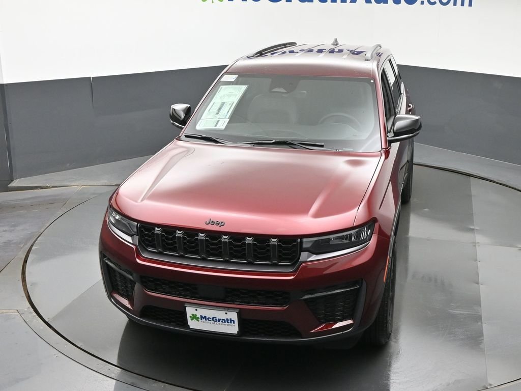 New 2026 Velvet Red Pearl-Coat Exterior Paint Jeep Laredo Altitude image 26