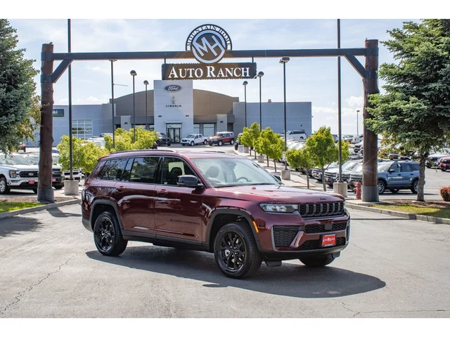 2026 Jeep Grand Cherokee L Laredo Altitude