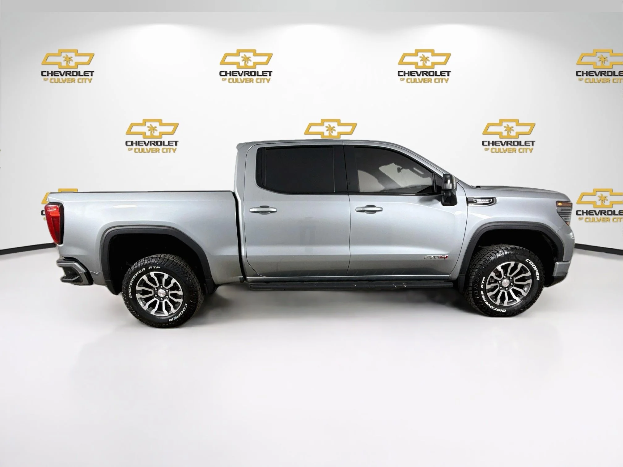 Used 2023 STERLING METALLIC GMC AT4 image 9