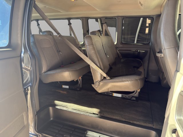 Used 2016 Cyber Gray Metallic Chevrolet LT image 19
