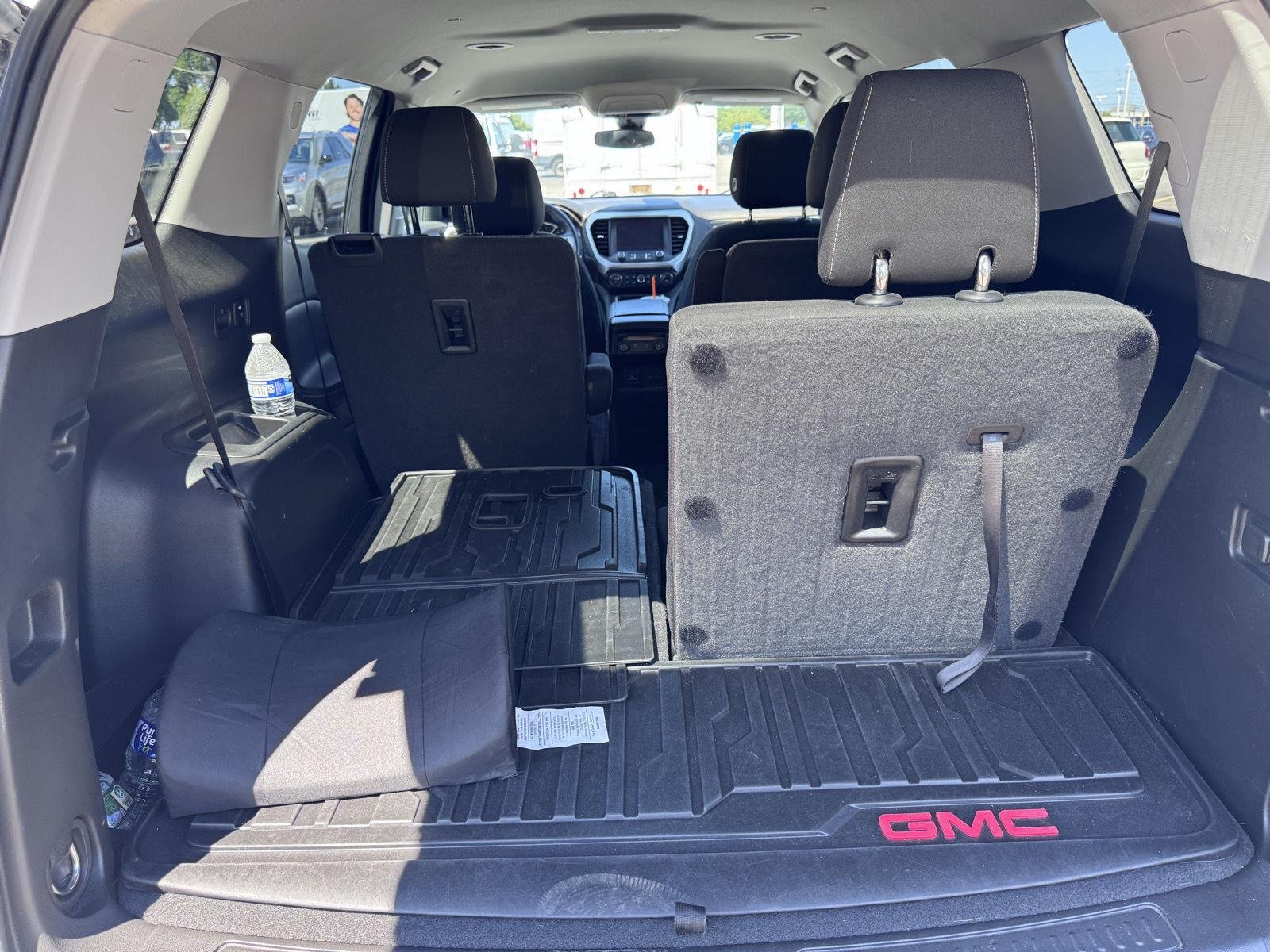 Used 2022 Summit White GMC SLE image 7