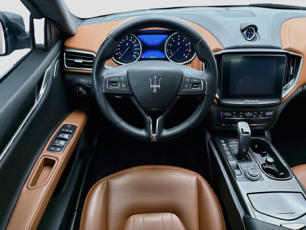 Used 2019 Grey Maserati S image 10