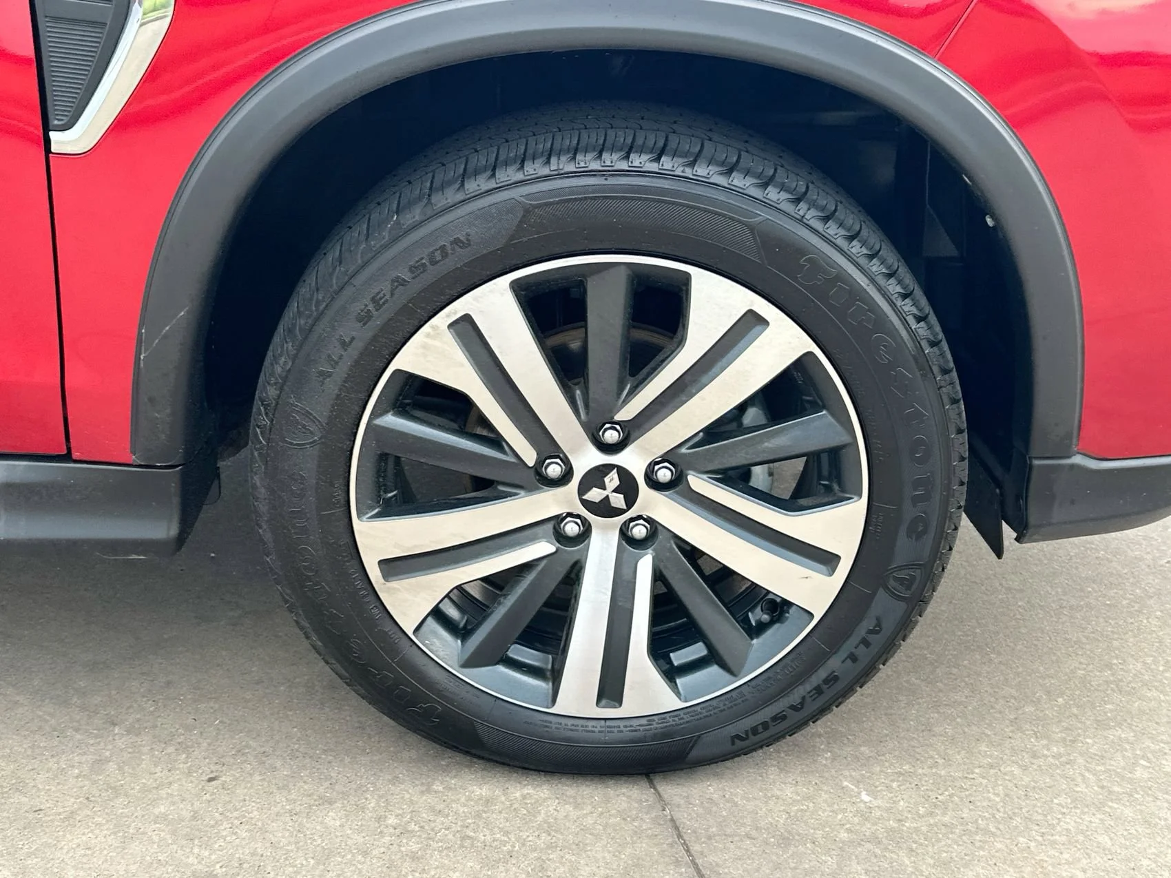 Used 2024 Red Mitsubishi 2.0 SE image 10