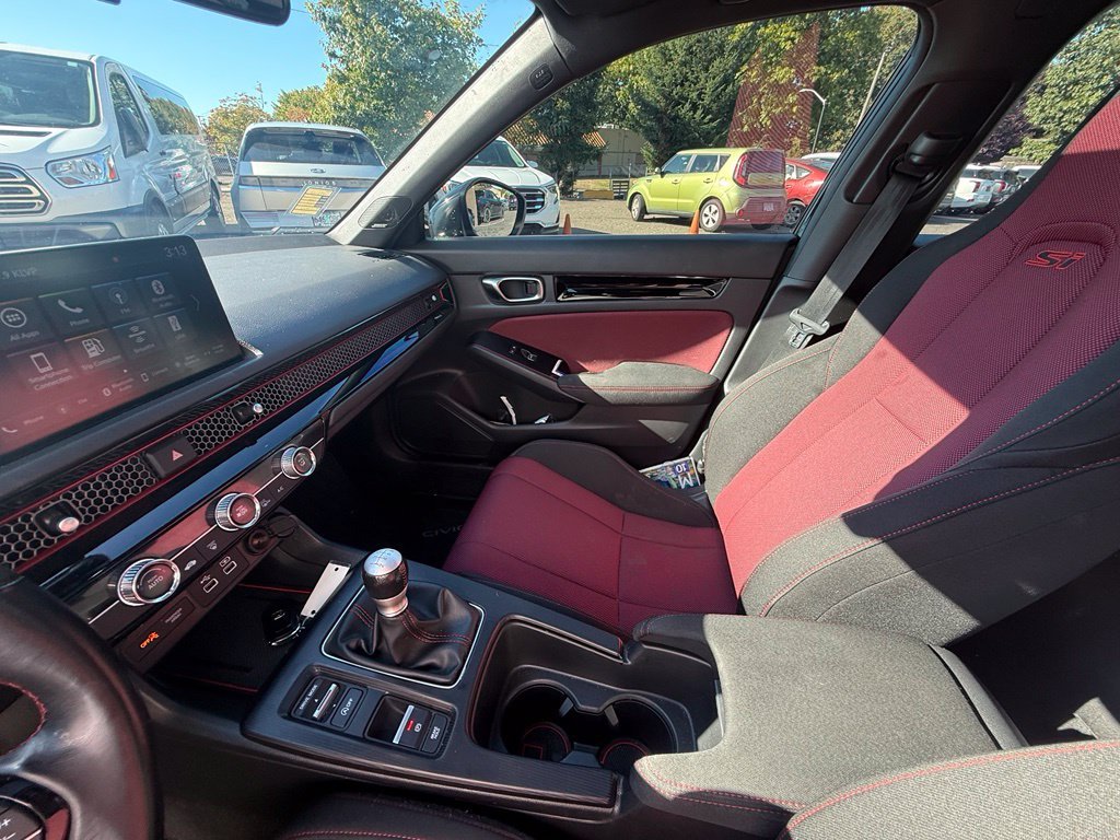 Used 2024  Honda Base image 20