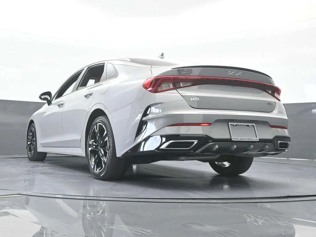 Used 2023 Wolf Gray Kia GT-Line image 56