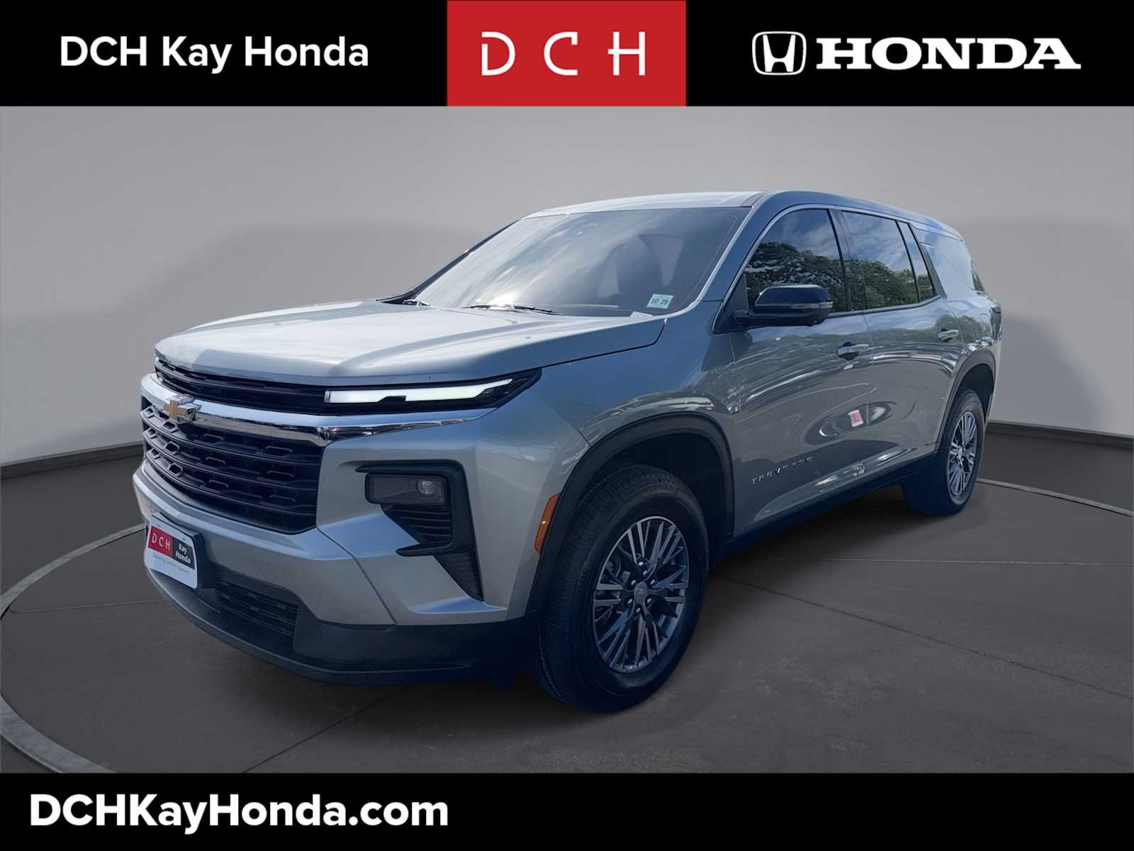2024 Chevrolet Traverse FWD LS's photo