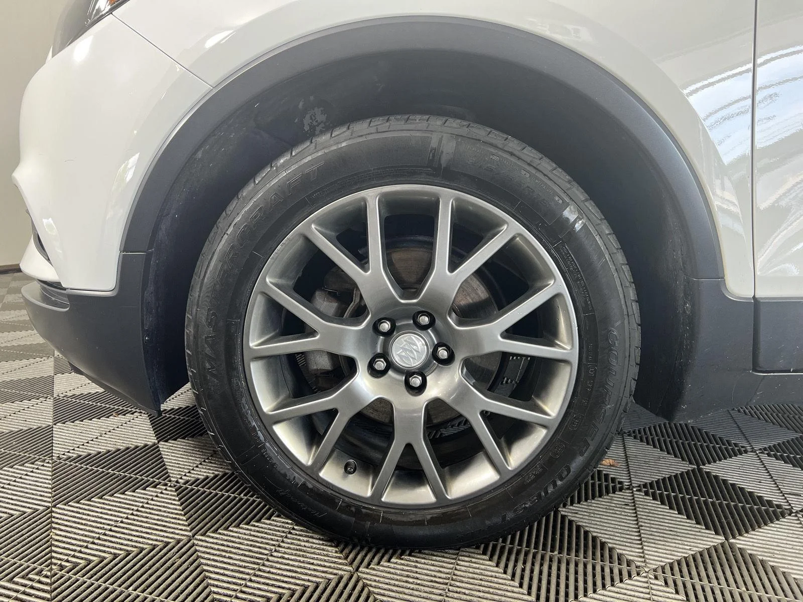 Used 2019 Summit White Buick Sport Touring image 9