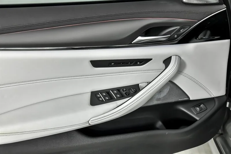 Used 2019 Donington Grey Metallic BMW Competition image 11
