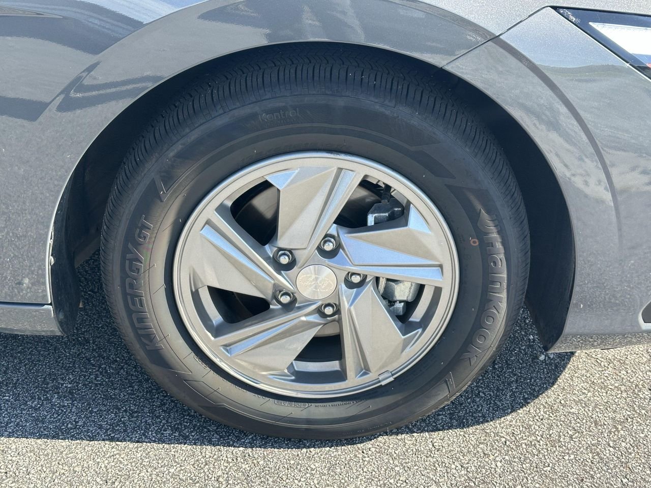 New 2026 Ecotronic Gray Hyundai SE image 13