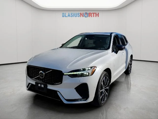 2024 Volvo XC60 B5 Plus Dark Theme AWD's photo