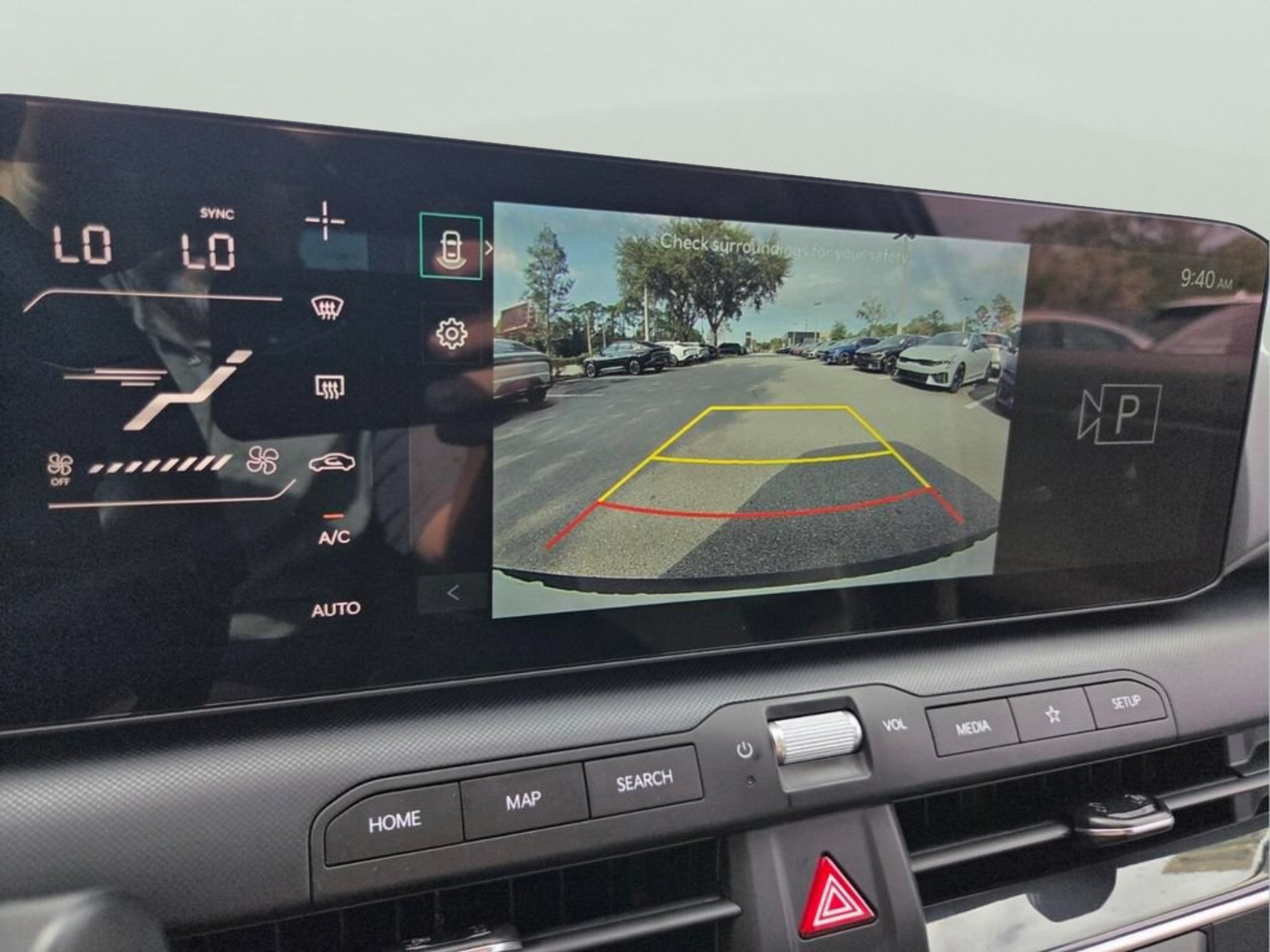 New 2026 Snow White Pearl Kia EX image 23