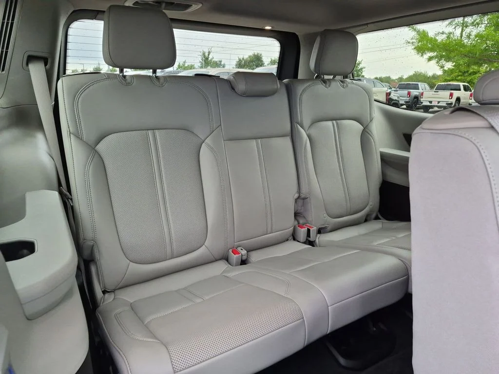 Used 2022 Black Jeep Series I image 36